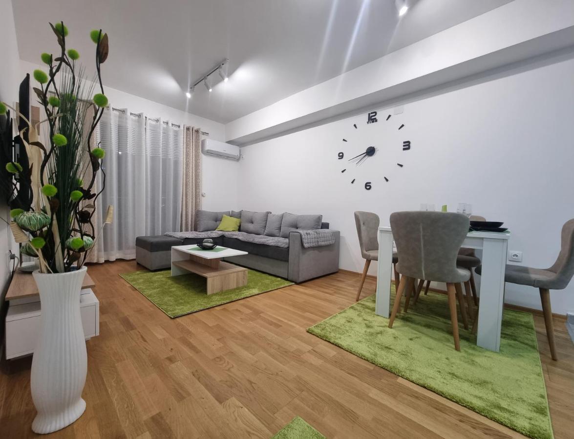 Modern & Trendy Apartment Скопье Экстерьер фото