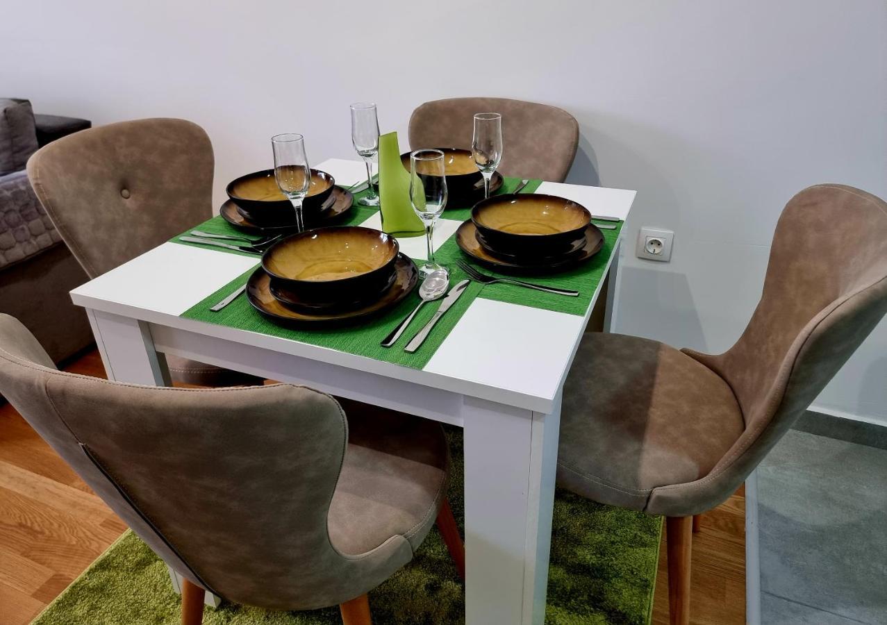 Modern & Trendy Apartment Скопье Экстерьер фото