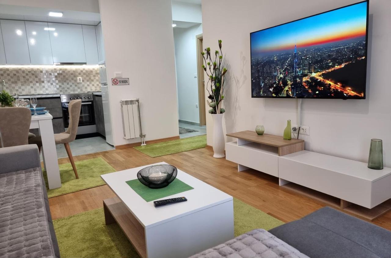 Modern & Trendy Apartment Скопье Экстерьер фото