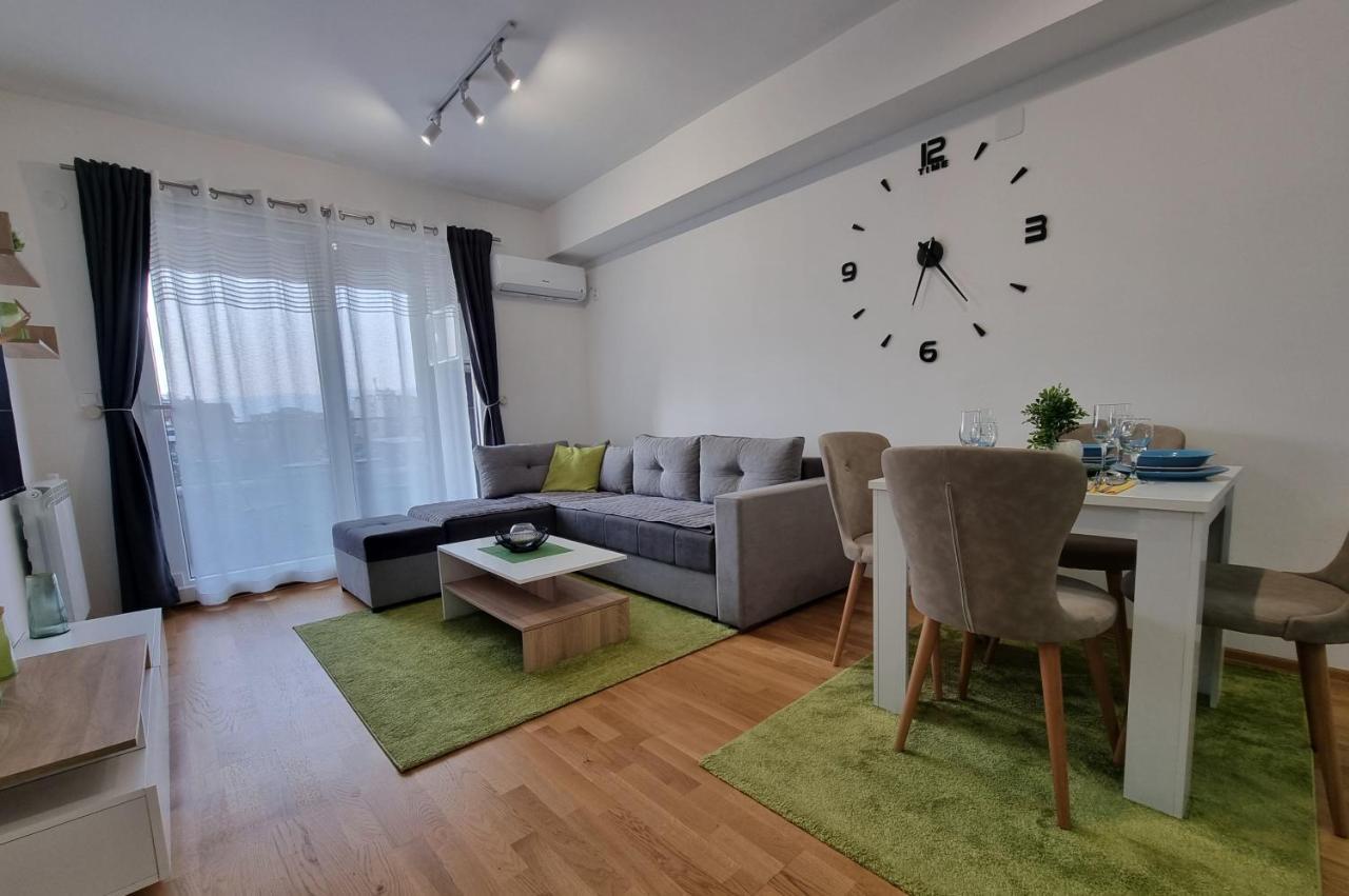Modern & Trendy Apartment Скопье Экстерьер фото