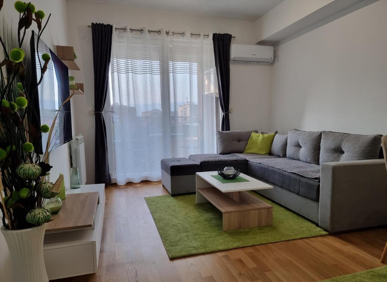 Modern & Trendy Apartment Скопье Экстерьер фото