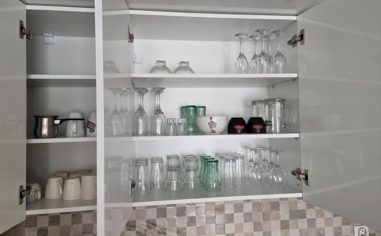 Modern & Trendy Apartment Скопье Экстерьер фото