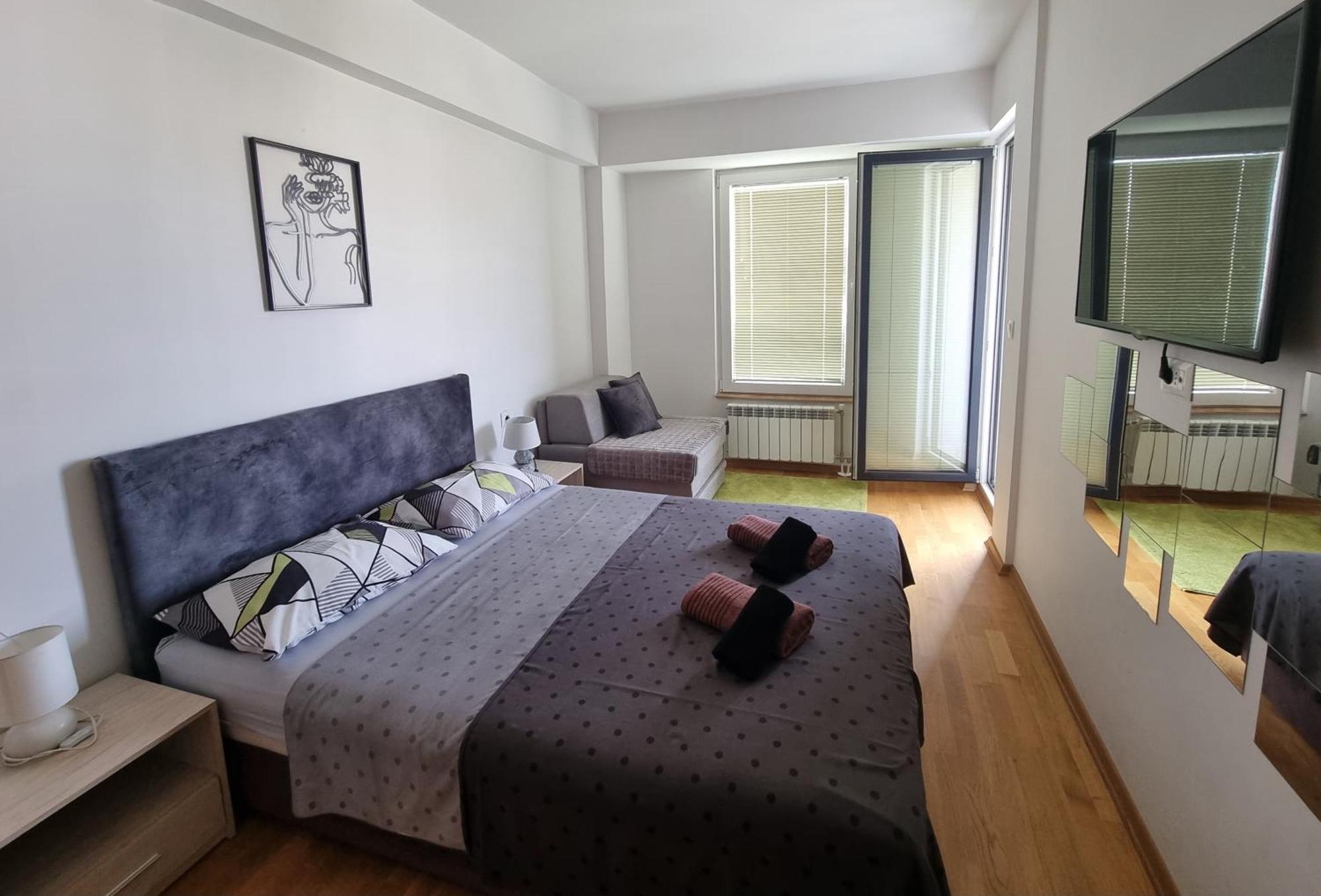 Modern & Trendy Apartment Скопье Экстерьер фото